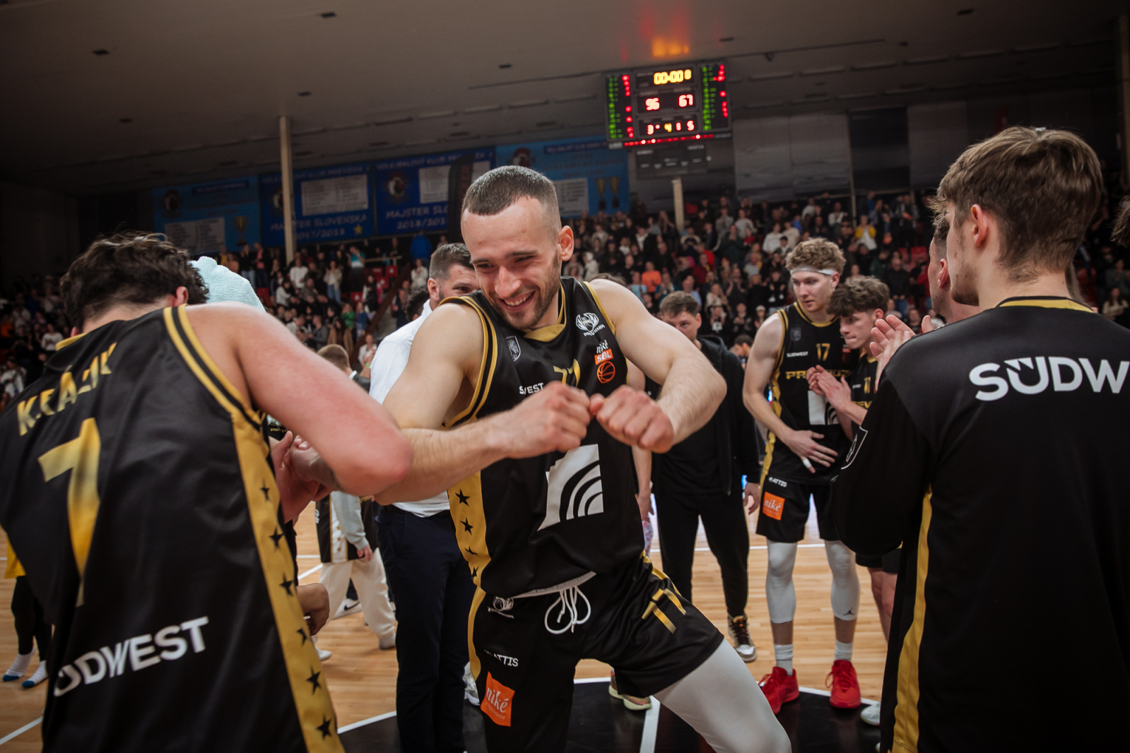Ďalšia domáca výhra pred 2. najvyššou návštevou sezóny
