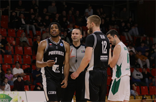 Európsky pohár FIBA: BC Prievidza - BC Kutaisi 2010 77:69 (Foto Ladislav Szibilla)	