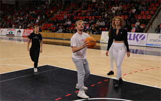7. kolo TIPOS SBL: BC Prievidza - BKM Lučenec 95:72 (Ladislav Szibilla)	