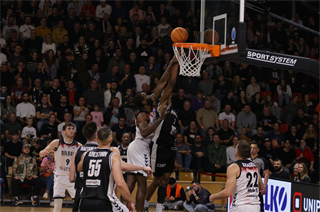 Európsky pohár FIBA: BC Prievidza - Surne Bilbao Basket 61:84 (Foto Ladislav Szibilla)	