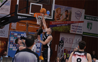 Európsky pohár FIBA: BC Prievidza - Surne Bilbao Basket 61:84 (Foto Ladislav Szibilla)	