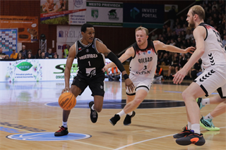 Európsky pohár FIBA: BC Prievidza - Surne Bilbao Basket 61:84 (Foto Ladislav Szibilla)	