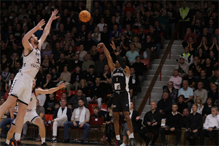 Európsky pohár FIBA: BC Prievidza - Surne Bilbao Basket 61:84 (Foto Ladislav Szibilla)	