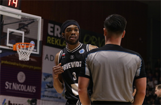 Európsky pohár FIBA: BC Prievidza - Surne Bilbao Basket 61:84 (Foto Ladislav Szibilla)	