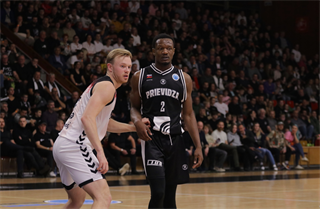 Európsky pohár FIBA: BC Prievidza - Surne Bilbao Basket 61:84 (Foto Ladislav Szibilla)	