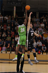 8. kolo TIPOS SBL: BC Prievidza - Slávia SPU Nitra 73:66 (Ladislav Szibilla)	