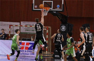 8. kolo TIPOS SBL: BC Prievidza - Slávia SPU Nitra 73:66 (Ladislav Szibilla)	