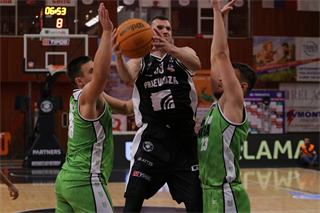 8. kolo TIPOS SBL: BC Prievidza - Slávia SPU Nitra 73:66 (Ladislav Szibilla)	