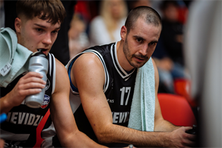 8. kolo TIPOS SBL: BC Prievidza : Slávia SPU Nitra 73:66 (Vladimír Králik)	