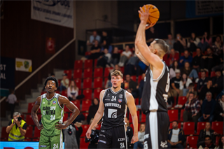 8. kolo TIPOS SBL: BC Prievidza : Slávia SPU Nitra 73:66 (Vladimír Králik)	