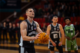 8. kolo TIPOS SBL: BC Prievidza : Slávia SPU Nitra 73:66 (Vladimír Králik)	