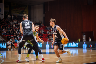 8. kolo TIPOS SBL: BC Prievidza : Slávia SPU Nitra 73:66 (Vladimír Králik)	