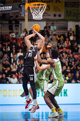 8. kolo TIPOS SBL: BC Prievidza : Slávia SPU Nitra 73:66 (Vladimír Králik)	