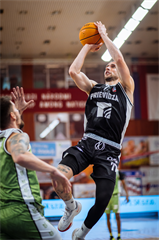 8. kolo TIPOS SBL: BC Prievidza : Slávia SPU Nitra 73:66 (Vladimír Králik)	