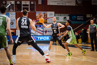 8. kolo TIPOS SBL: BC Prievidza : Slávia SPU Nitra 73:66 (Vladimír Králik)	