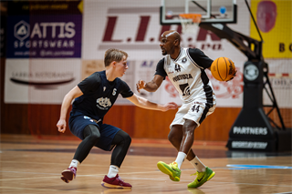 1. liga: BC Prievidza B - Nitra Blue Wings B 98:71 (Vladimír Králik)