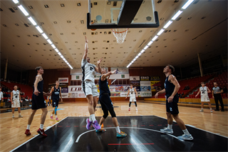 1. liga: BC Prievidza B - Nitra Blue Wings B 98:71 (Vladimír Králik)