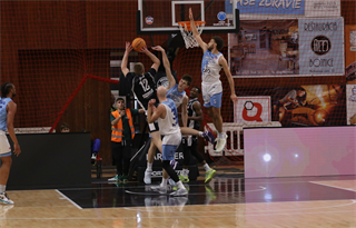 9. kolo TIPOS SBL: BC Prievidza - Nitra Blue Wings 63:80 (Ladislav Szibilla)	