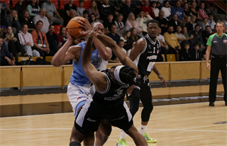 9. kolo TIPOS SBL: BC Prievidza - Nitra Blue Wings 63:80 (Ladislav Szibilla)	