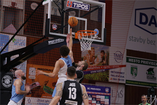 9. kolo TIPOS SBL: BC Prievidza - Nitra Blue Wings 63:80 (Ladislav Szibilla)	