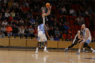 9. kolo TIPOS SBL: BC Prievidza - Nitra Blue Wings 63:80 (Ladislav Szibilla)	