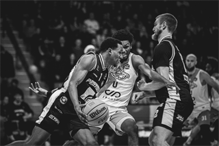 9. kolo TIPOS SBL: BC Prievidza - Nitra Blue Wings 63:80 (Vladimír Králik)