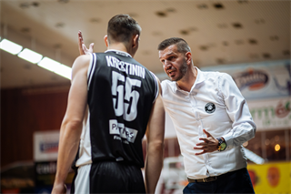 9. kolo TIPOS SBL: BC Prievidza - Nitra Blue Wings 63:80 (Vladimír Králik)