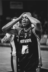 9. kolo TIPOS SBL: BC Prievidza - Nitra Blue Wings 63:80 (Vladimír Králik)