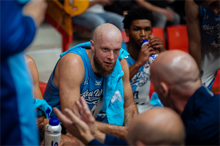 9. kolo TIPOS SBL: BC Prievidza - Nitra Blue Wings 63:80 (Vladimír Králik)