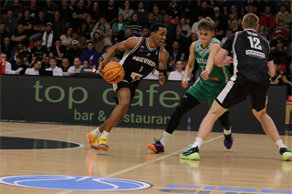 Európsky pohár FIBA: BC Prievidza - BC Balkan Botevgrad 83:59 (Foto: Ladislav Szibilla)