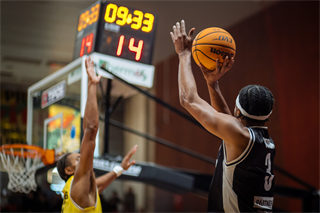 10. kolo TIPOS SBL: BC Prievidza - Inter Bratislava 81:83 (Vladimír Králik)	