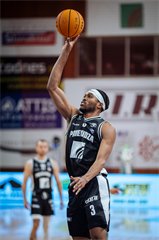 10. kolo TIPOS SBL: BC Prievidza - Inter Bratislava 81:83 (Vladimír Králik)	