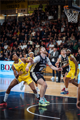 10. kolo TIPOS SBL: BC Prievidza - Inter Bratislava 81:83 (Vladimír Králik)	