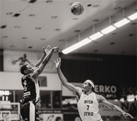 10. kolo TIPOS SBL: BC Prievidza - Inter Bratislava 81:83 (Vladimír Králik)	