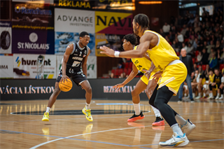 10. kolo TIPOS SBL: BC Prievidza - Inter Bratislava 81:83 (Vladimír Králik)	