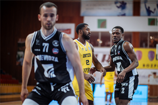 10. kolo TIPOS SBL: BC Prievidza - Inter Bratislava 81:83 (Vladimír Králik)	