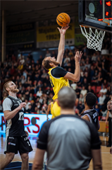 10. kolo TIPOS SBL: BC Prievidza - Inter Bratislava 81:83 (Vladimír Králik)	
