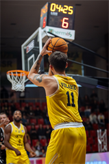 10. kolo TIPOS SBL: BC Prievidza - Inter Bratislava 81:83 (Vladimír Králik)	