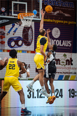 10. kolo TIPOS SBL: BC Prievidza - Inter Bratislava 81:83 (Vladimír Králik)	