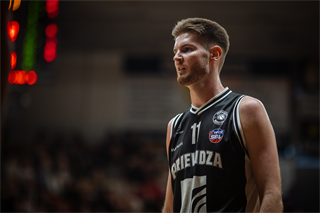 10. kolo TIPOS SBL: BC Prievidza - Inter Bratislava 81:83 (Vladimír Králik)	