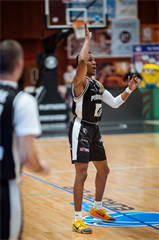 10. kolo TIPOS SBL: BC Prievidza - Inter Bratislava 81:83 (Vladimír Králik)	