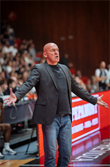 10. kolo TIPOS SBL: BC Prievidza - Inter Bratislava 81:83 (Vladimír Králik)	