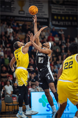 10. kolo TIPOS SBL: BC Prievidza - Inter Bratislava 81:83 (Vladimír Králik)	