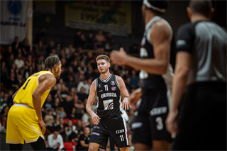 10. kolo TIPOS SBL: BC Prievidza - Inter Bratislava 81:83 (Vladimír Králik)	