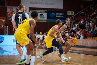 10. kolo TIPOS SBL: BC Prievidza - Inter Bratislava 81:83 (Vladimír Králik)	