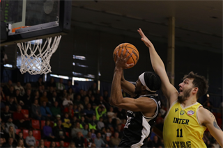 10. kolo TIPOS SBL: BC Prievidza - Inter Bratislava 81:83 (Ladislav Szibilla)