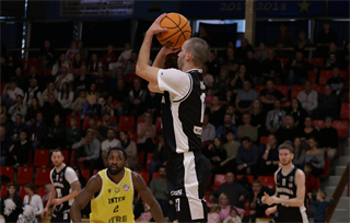 10. kolo TIPOS SBL: BC Prievidza - Inter Bratislava 81:83 (Ladislav Szibilla)