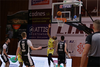 10. kolo TIPOS SBL: BC Prievidza - Inter Bratislava 81:83 (Ladislav Szibilla)