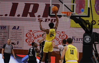 10. kolo TIPOS SBL: BC Prievidza - Inter Bratislava 81:83 (Ladislav Szibilla)