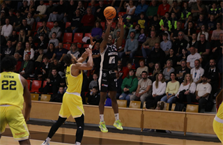 10. kolo TIPOS SBL: BC Prievidza - Inter Bratislava 81:83 (Ladislav Szibilla)